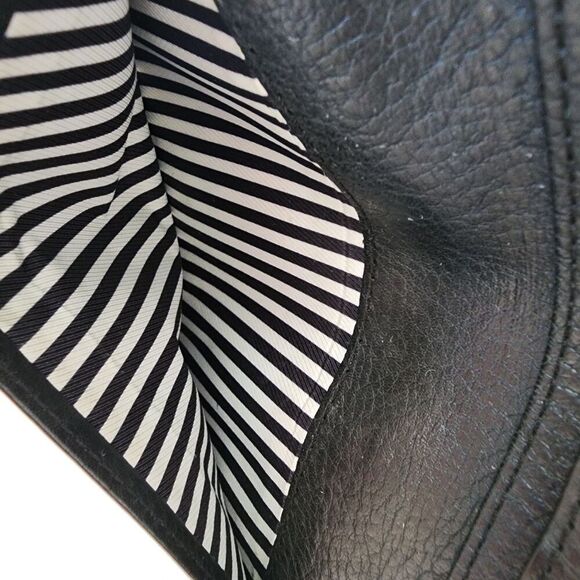 Kate Spade Large Bifold Black Slim Wallet - Picture 6 of 9